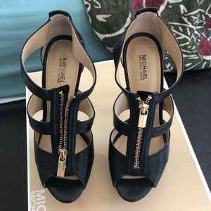 Mickael Kors sandals